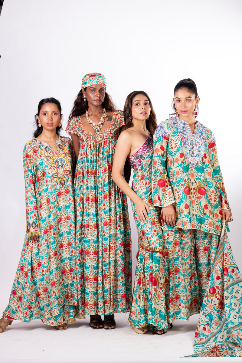 THE BIRDS OF PARADISE